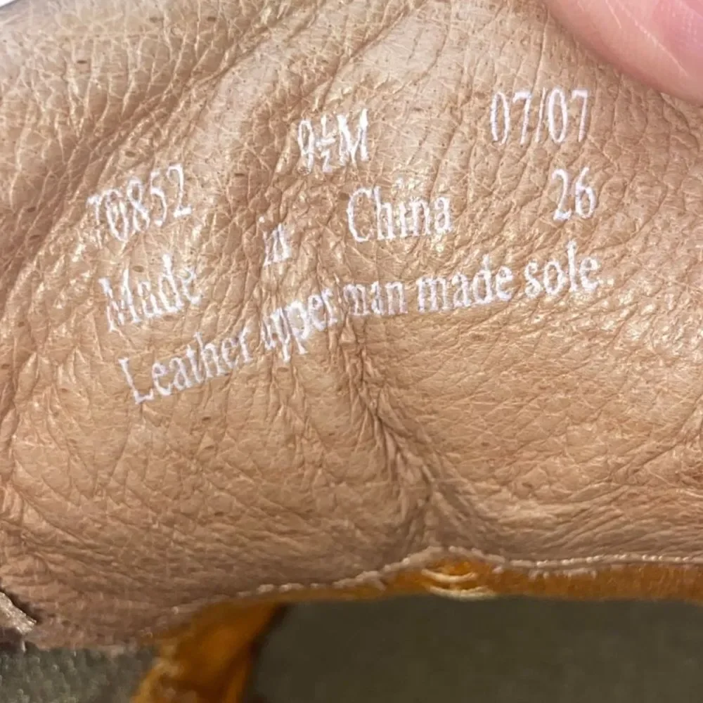 Clarks pre owned